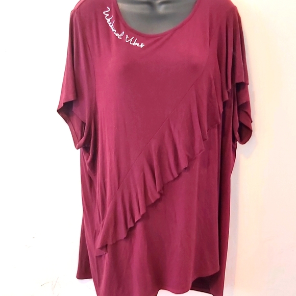 LANE BRYANT | Women's 'Weekend Vibes' Top Maroon Size 22/24 - Picture 1 of 7